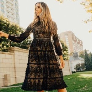 Ivy City Co Sicily Dress in Black